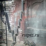 Косоуры металлической лестницы