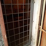 Дверь решётчатая