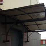 Козырёк над входом