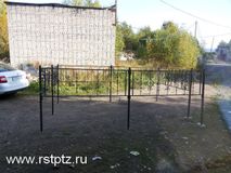 Оградка металлическая