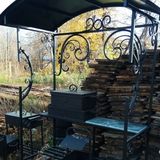 Мангал с крышей и с каменной столшницей. Петрозаводск. Карелия.