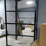 Дверь решётчатая